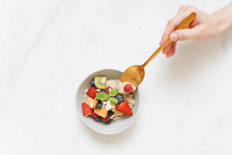 oatmeal bowl with fruits