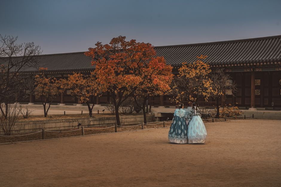 gyeongbokgung palace seoul autumn
