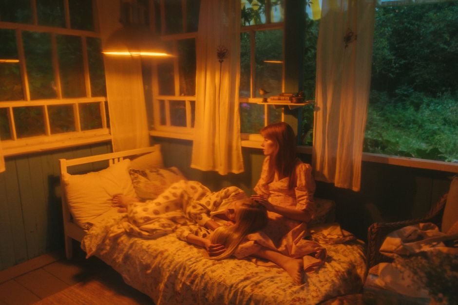 hot summer night bedroom window