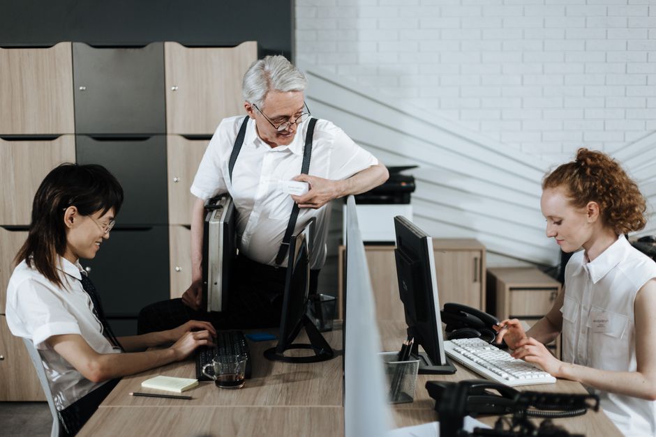 senior korean worker office