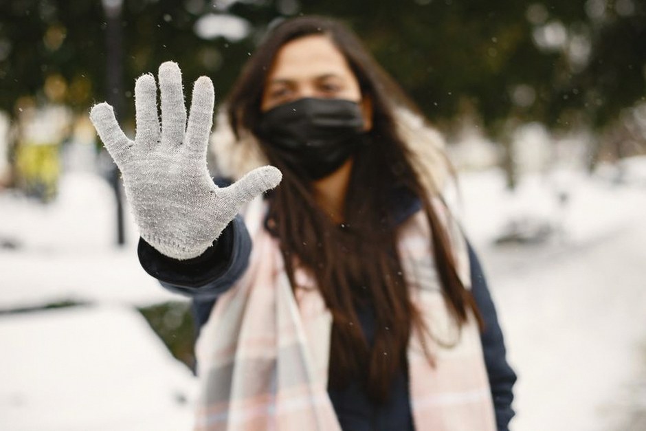 winter gloves scarf elderly safety