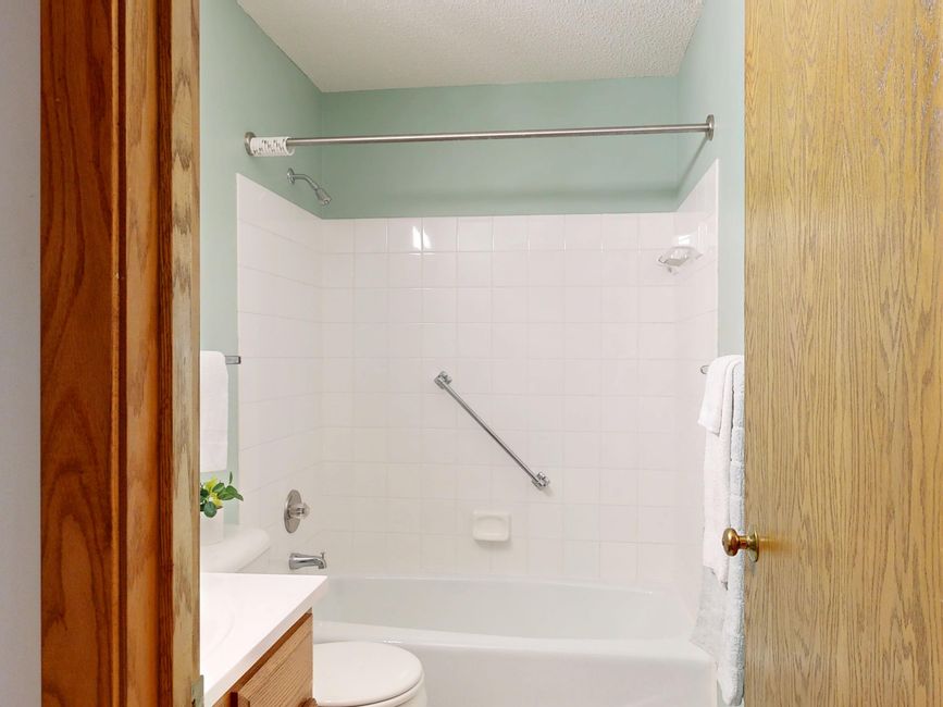 bathroom safety grab bar handrail