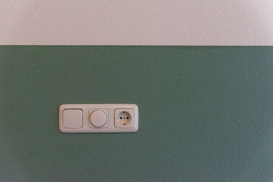 power strip switch outlet