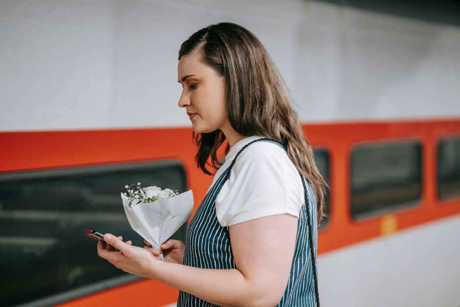 smartphone train ticket app booking