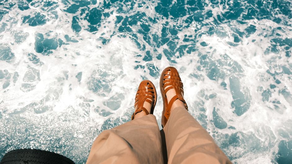 sweaty feet in shoes summer