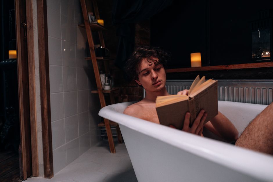 warm bath relaxing evening routine