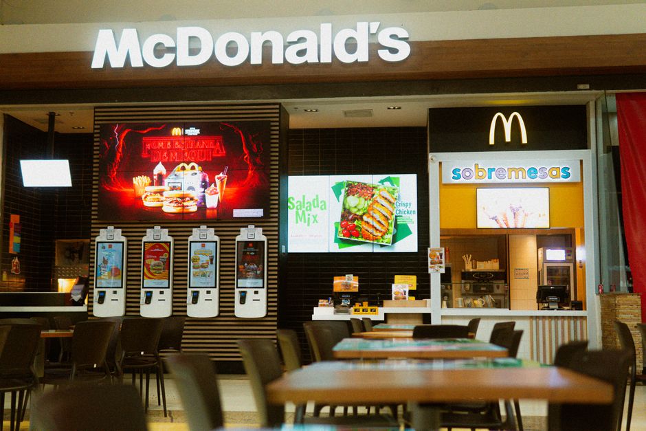 fast food restaurant kiosk order screen