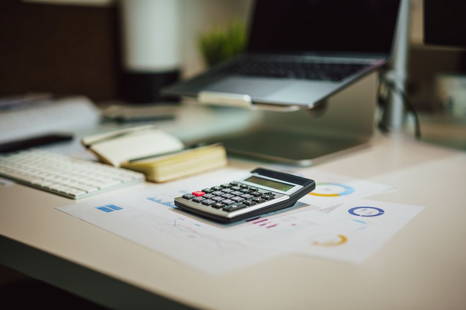 financial planning laptop calculator