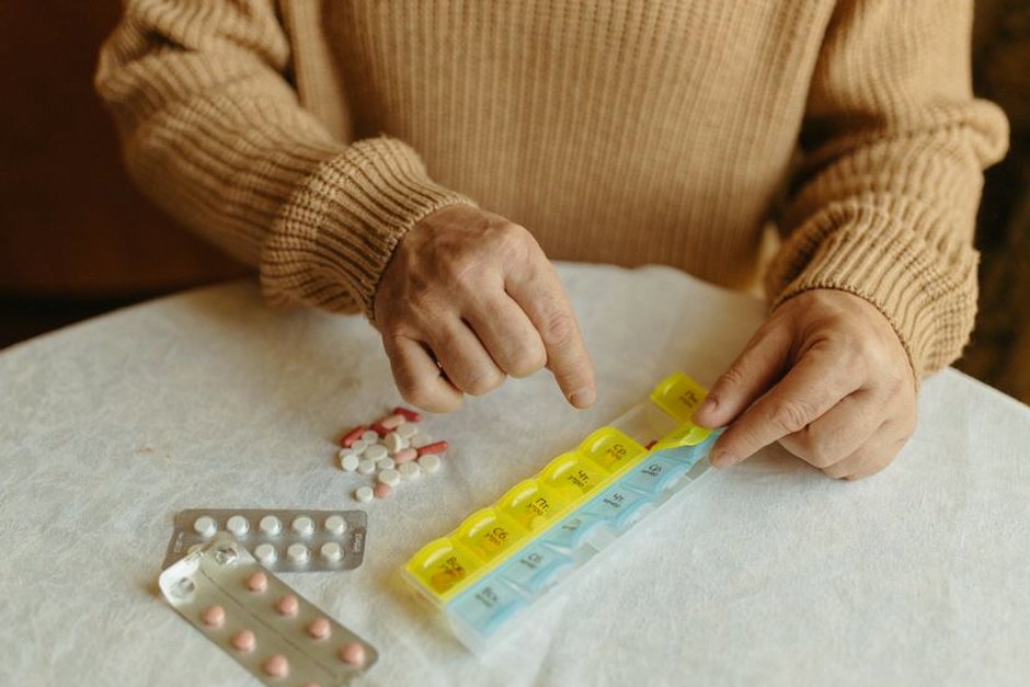 pill organizer with medication box