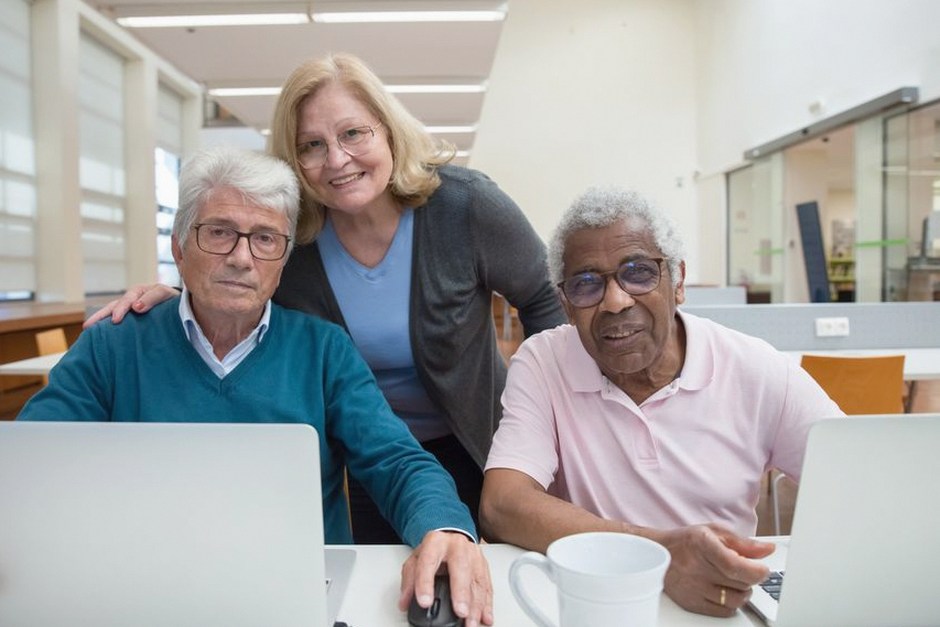 community center computer classroom for seniors