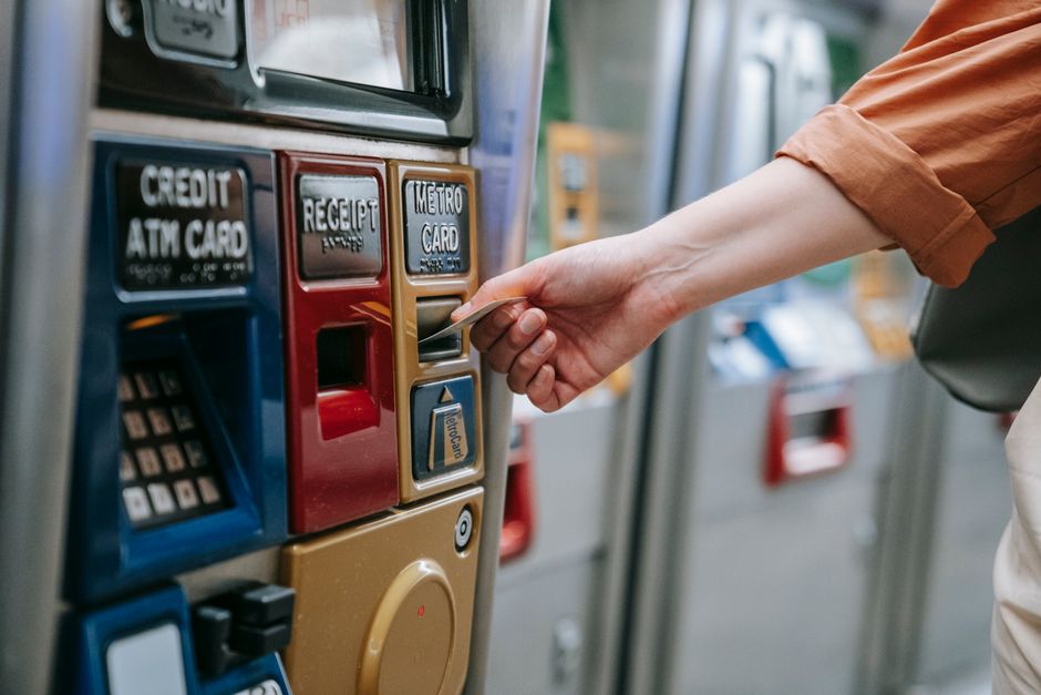 convenience store transit card charging machine