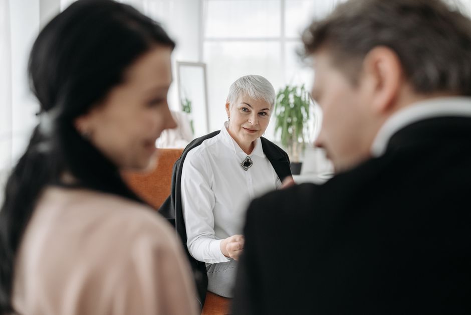 senior person consulting bank counselor