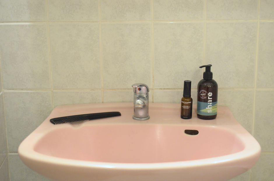 plastic bottle cut bathroom