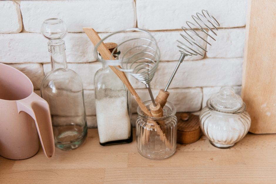 baking soda cleaning kitchen
