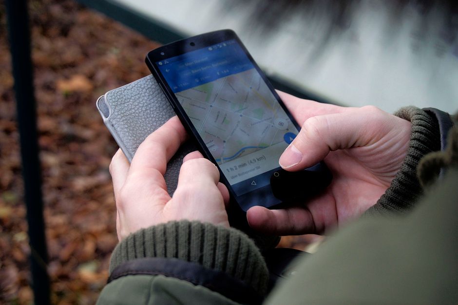 finding location map smartphone app
