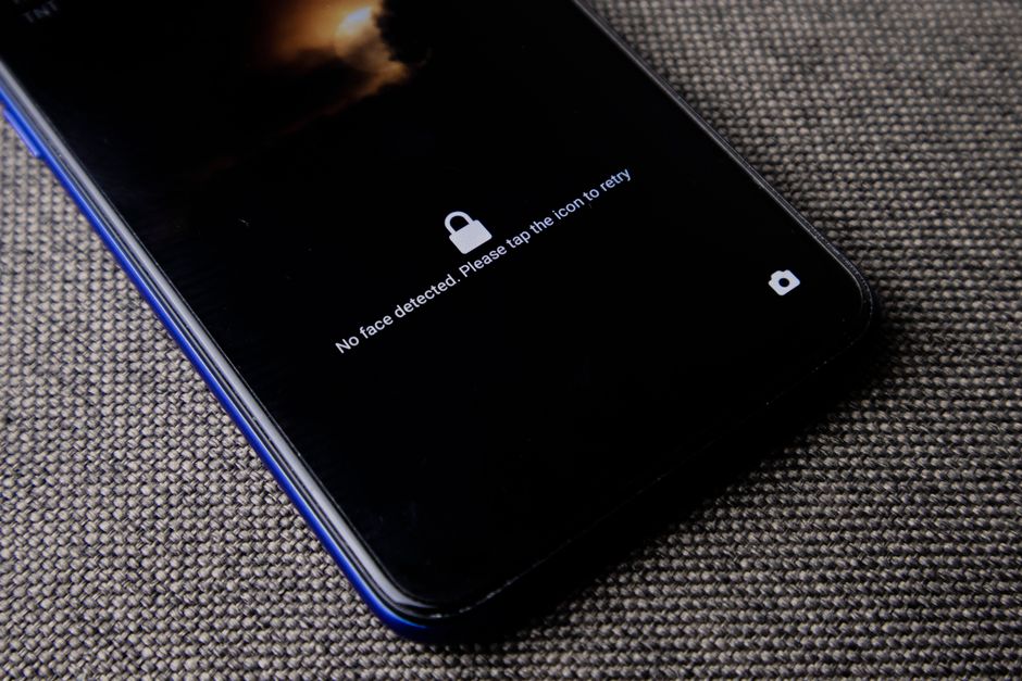 smartphone lock screen security