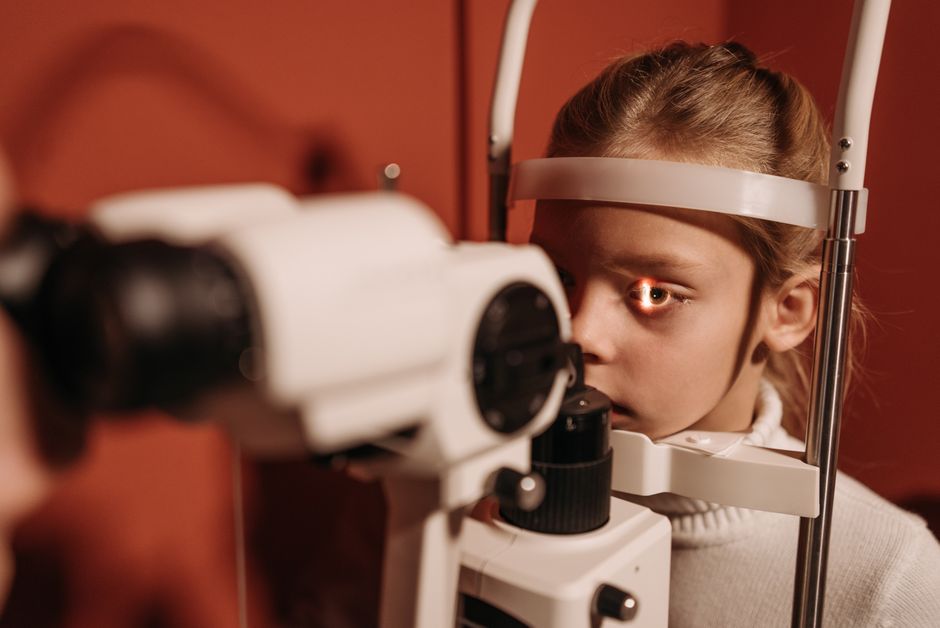 macular degeneration retina eye check