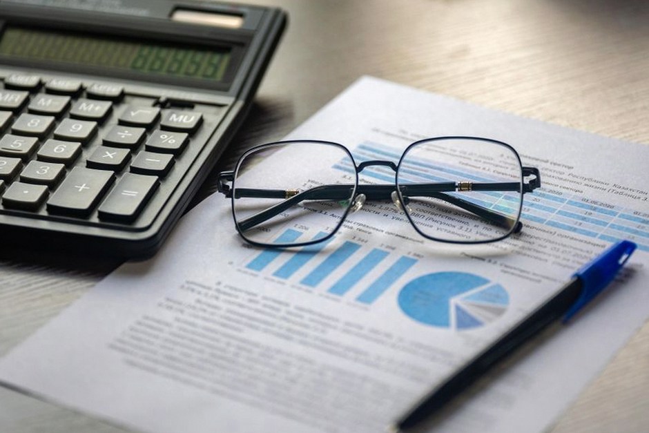 financial charts and calculator