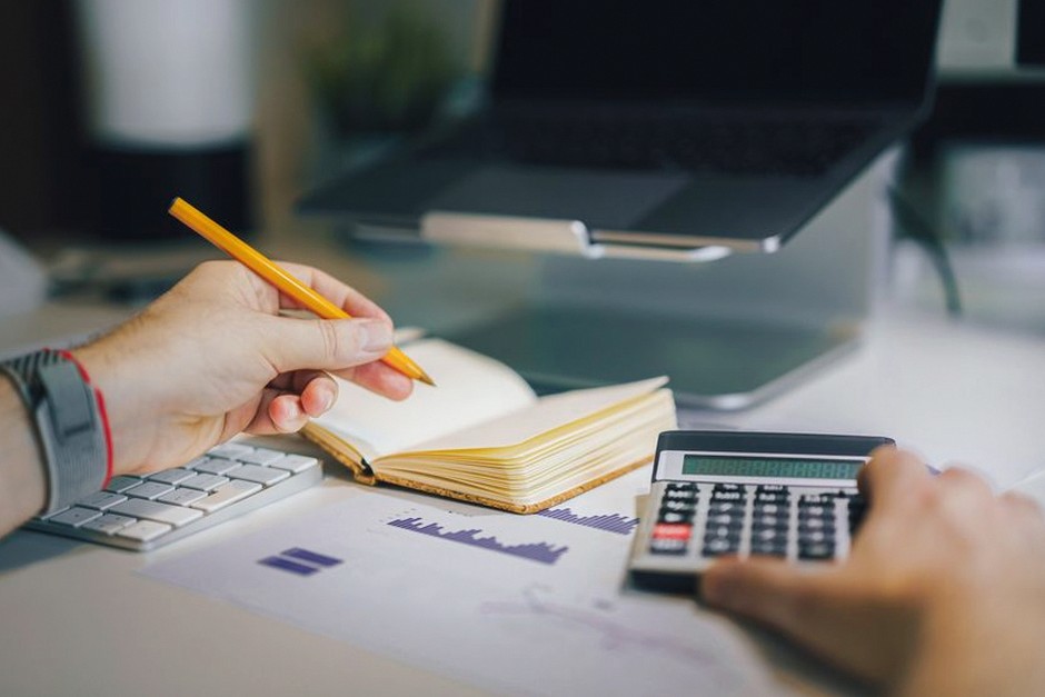 financial planning notebook calculator
