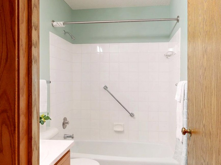bathroom safety grab bar elderly