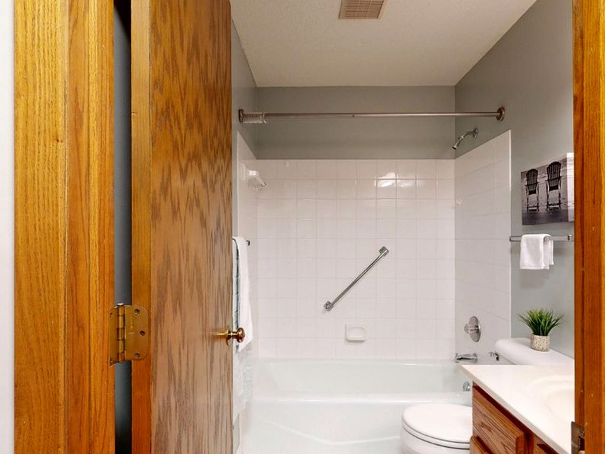 bathroom safety grab bar for elderly