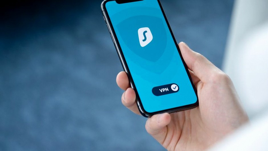 mobile phone security app interface