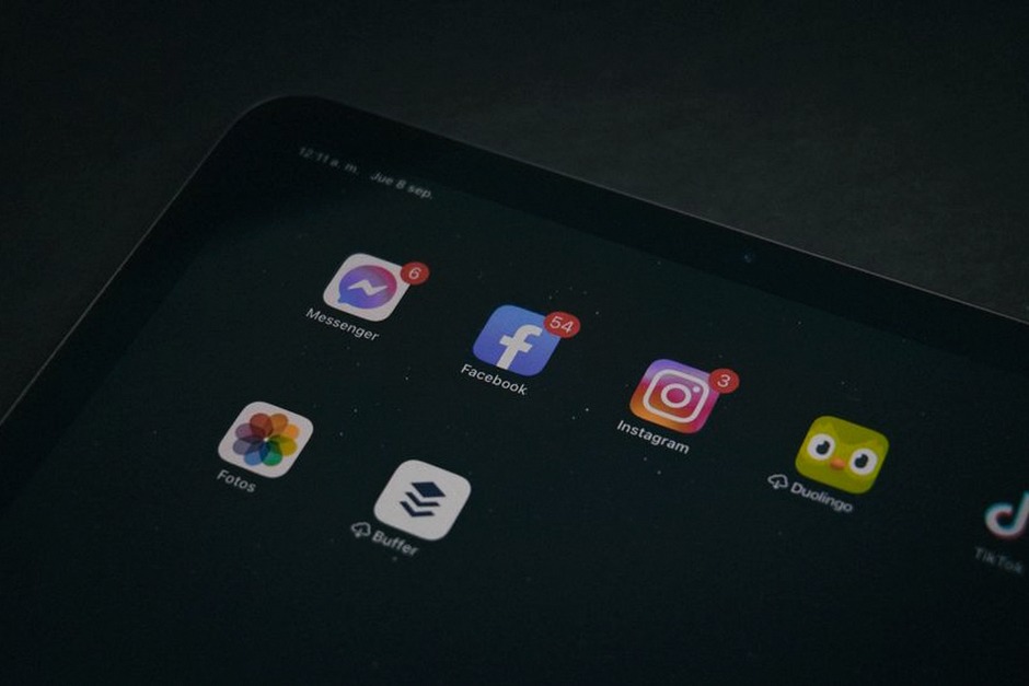 tablet home screen with app icons