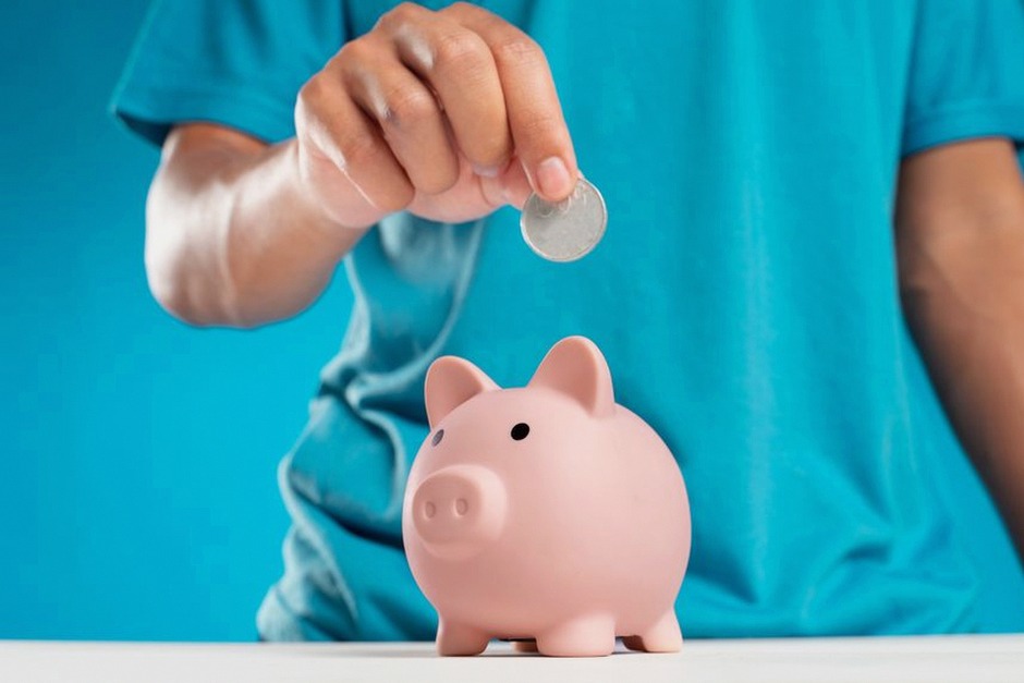 piggy bank retirement savings health