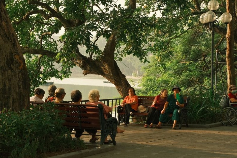 intergenerational community gathering park