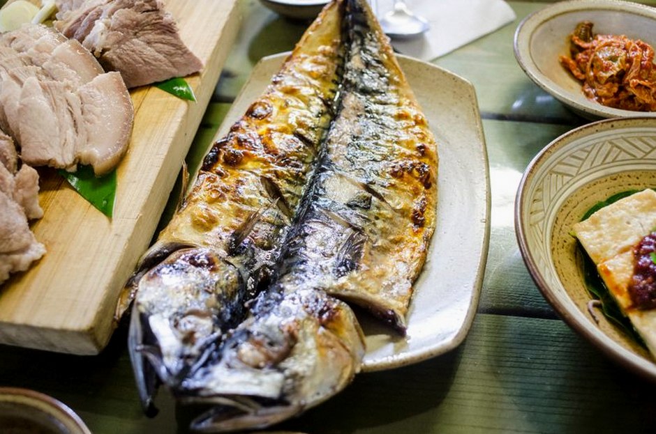 무를 넣고 조린 갈치 요리