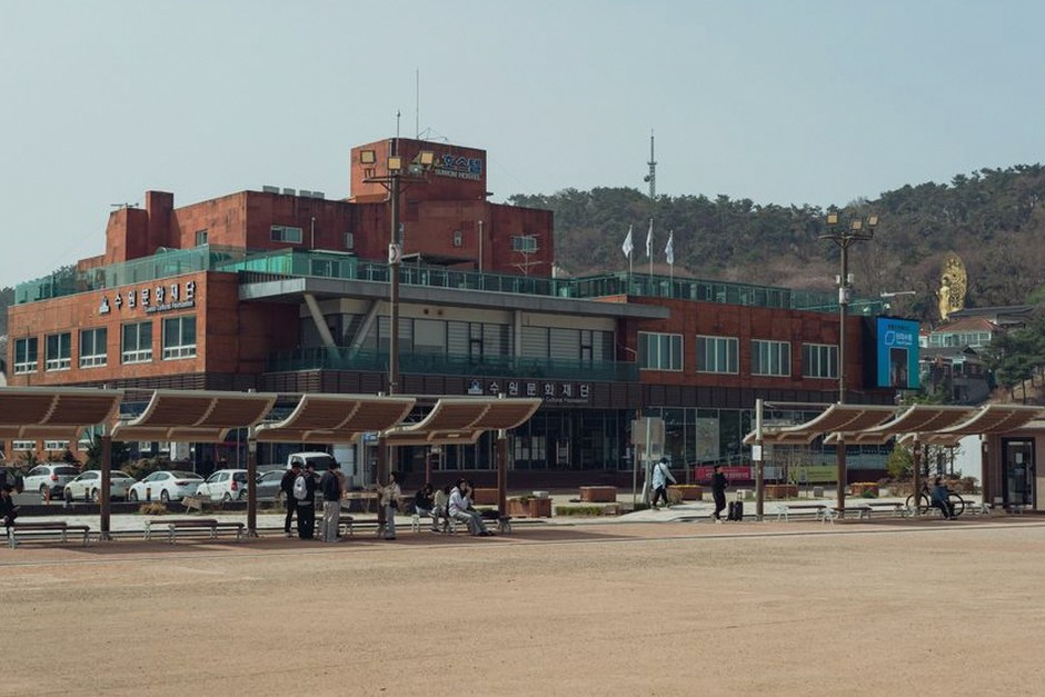 korean senior community center building