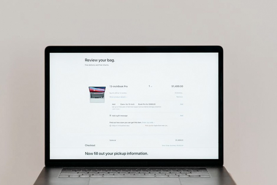 online shopping mall computer screen