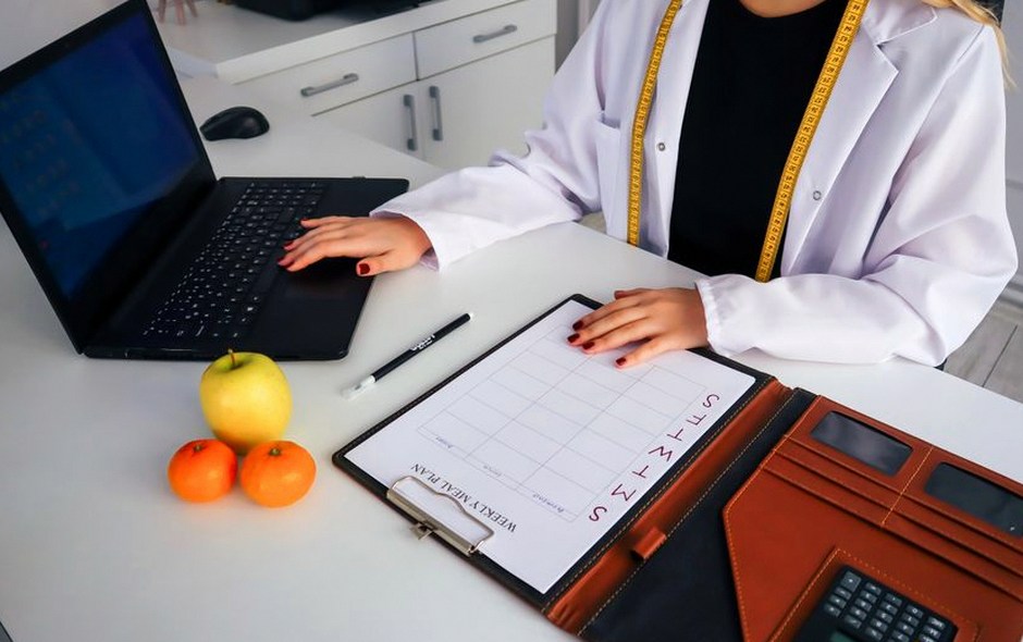 senior nutritionist consultation meal planning