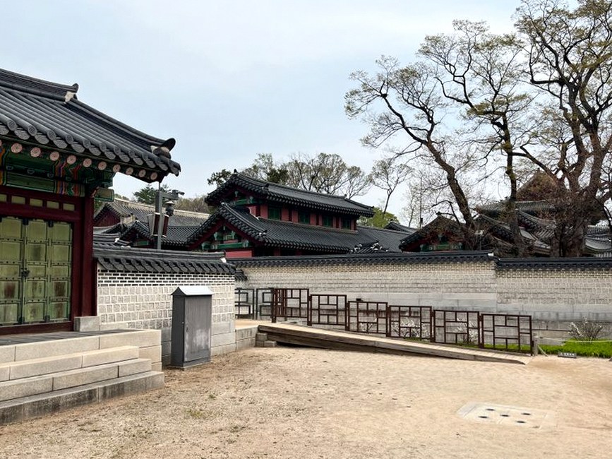 korean senior welfare center visit