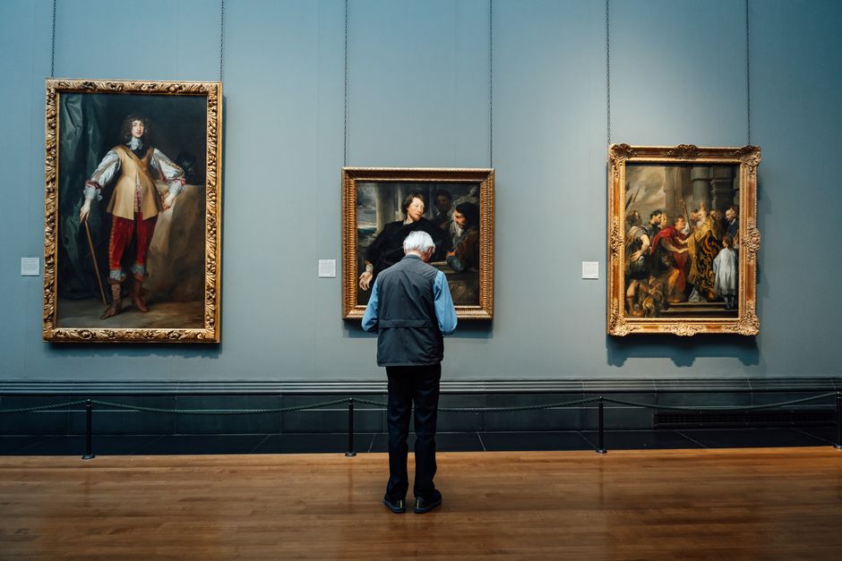 elderly couple visiting art museum