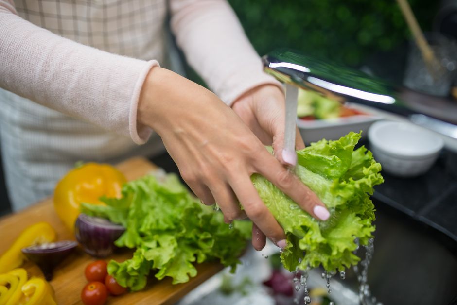 fresh vegetables washing kitchen hygiene