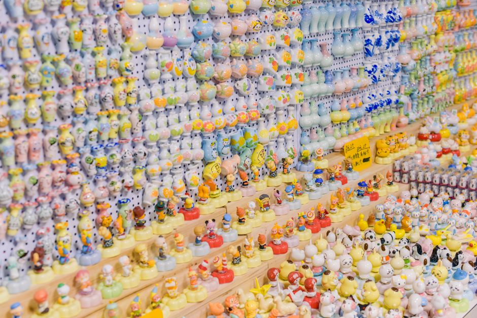 display shelf figurine collection