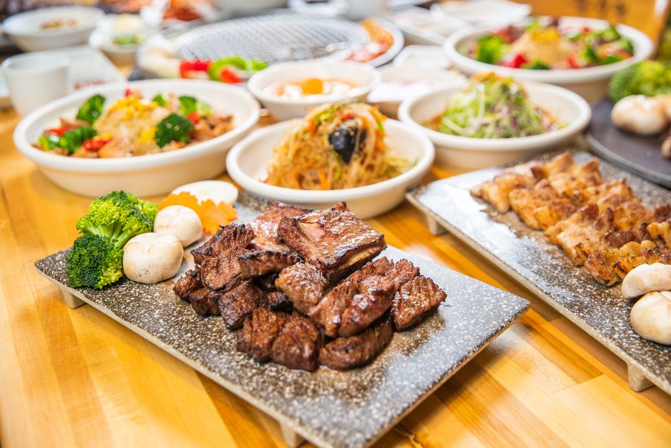 korean family dinner table celebration