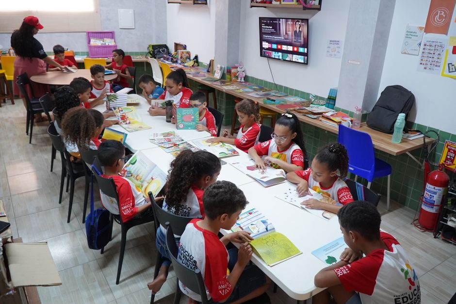 public library community program