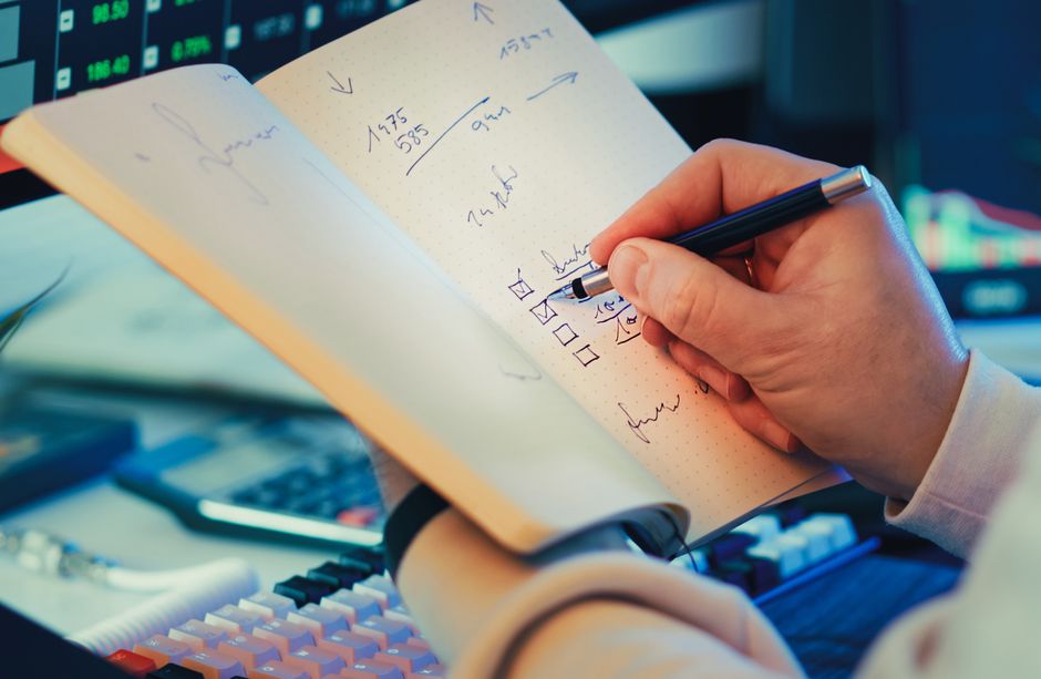 writing financial goals notebook