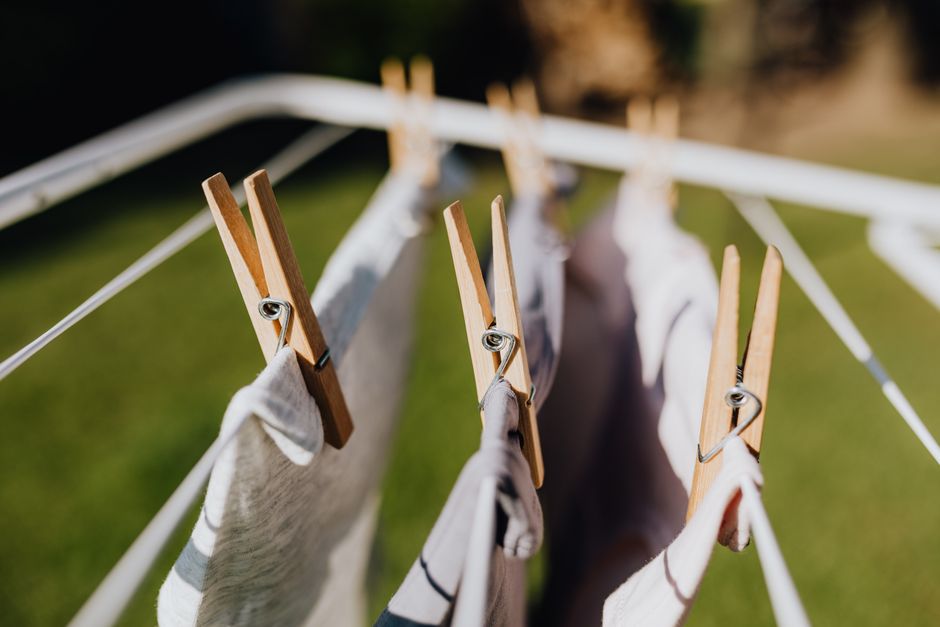 spring laundry fresh air drying