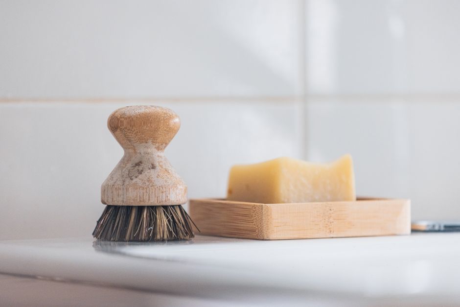 bathroom tile cleaning brush