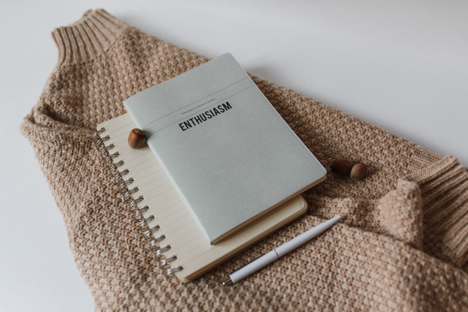 gratitude journal notebook pen desk